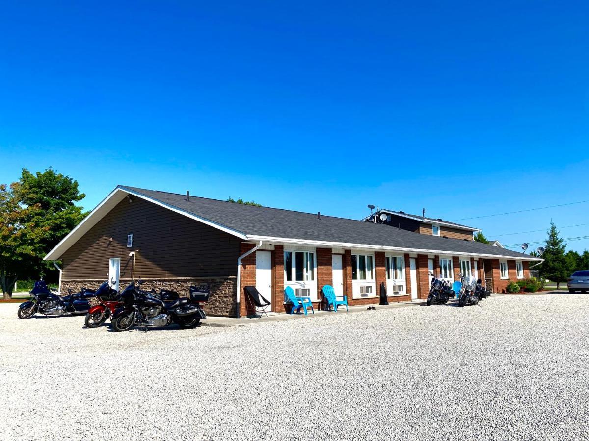 Manitoulin Inn Mindemoya Buitenkant foto